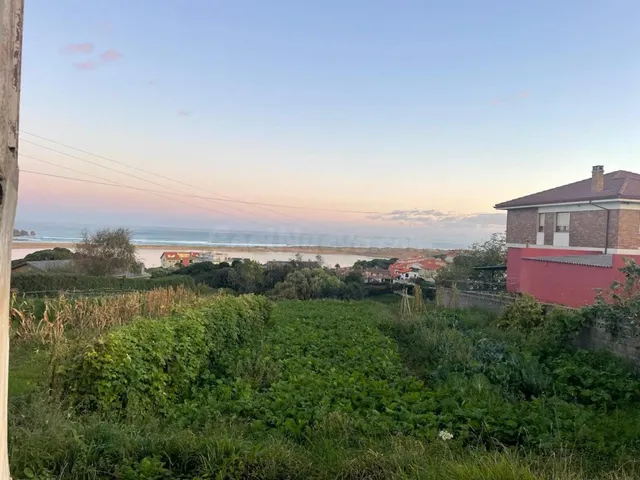 Espectacular suelo con vista al mar en Mogro.