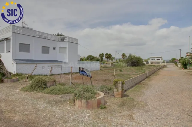 TERRENO EN PRIMERA LINEA DE PLAYA ALMENARA EN ZONA DE SERVID - foto 2