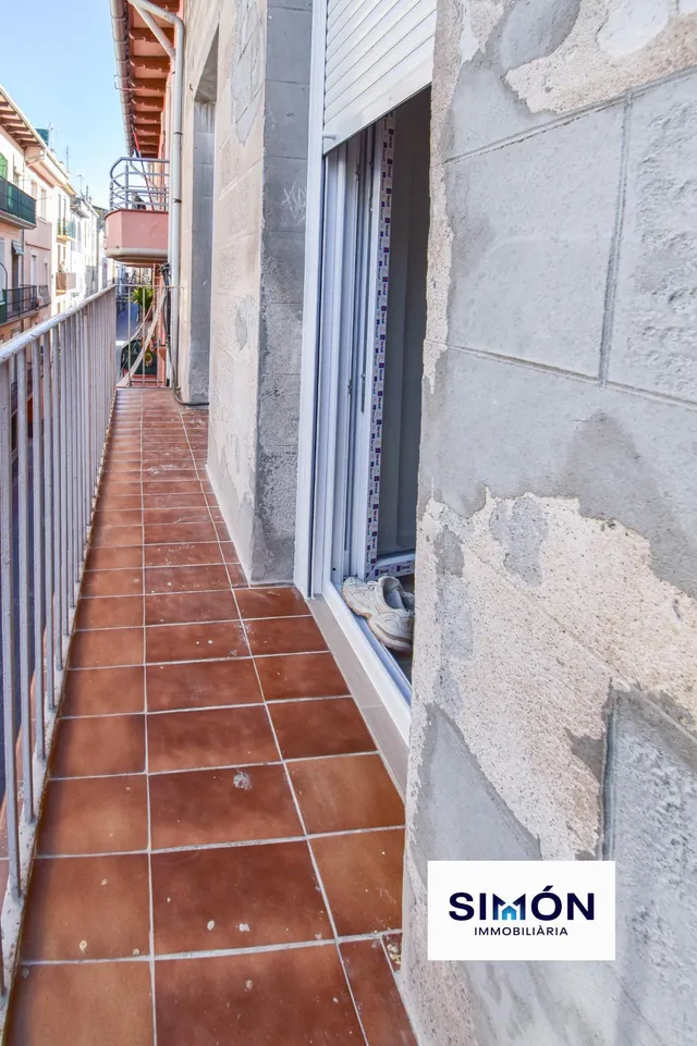 ¡Piso recién reformado con 3 habitaciones y traster 90m2 en Sallent! — 26