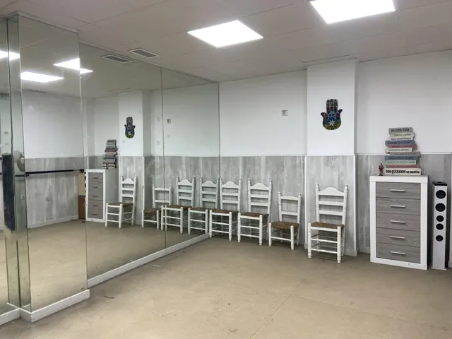 ¡¡ LOCAL REFORMADO E INSONORIZADO, JUNTO A CARLOS TERCERO !! - foto 4