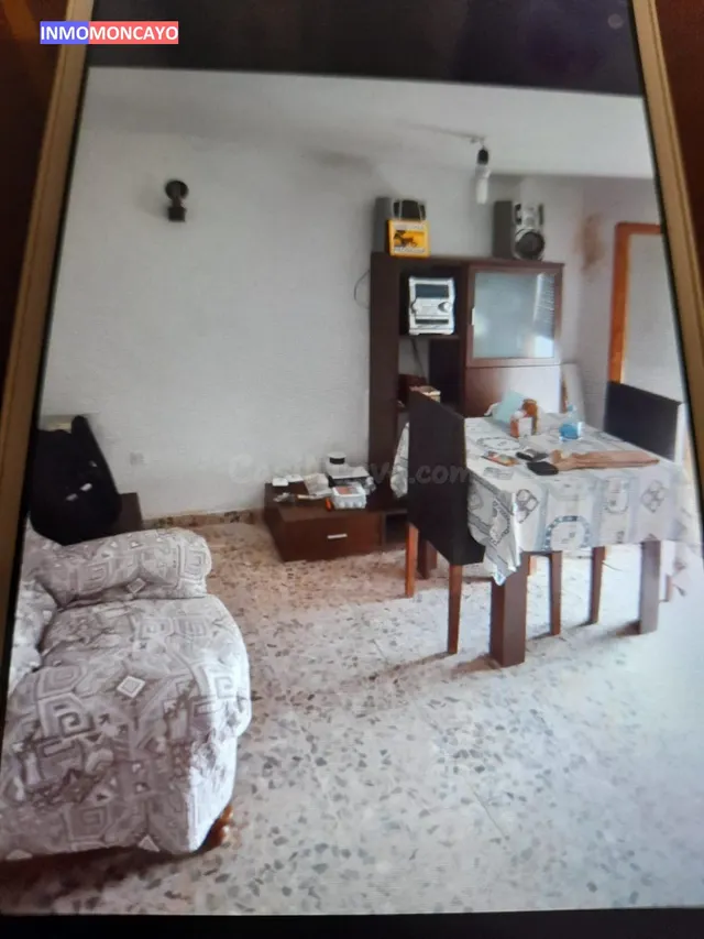 SE VENDE CASA EN TORRELLAS - foto 2