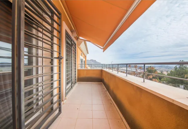 AMPLIO DUPLEX EN CAMPO DE GOLF — 28