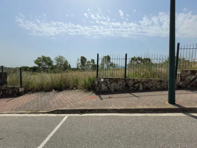 Terreno edificable con proyecto y permiso de obra vigente en Sant Esteve Sesrovires — 10