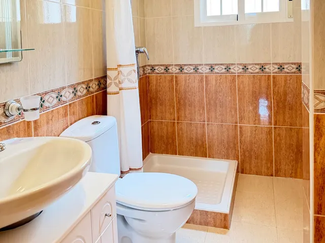 Villa 4 habitaciones 180m² en venta - Lomas de Cabo Roig - foto 4