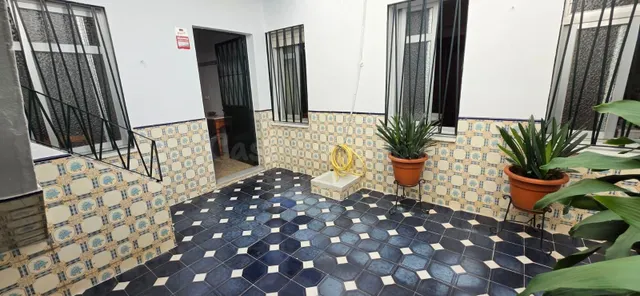 Casa zona El Punto con 4 garajes-almacenes - foto 3