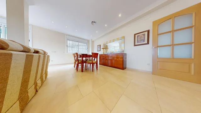 EXCLUSIVA CASA AMUEBLADA EN ALQUILER EN CAN ROCA – CASTELLDE - foto 5