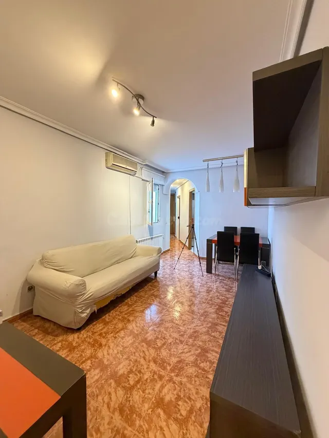 ACOGEDOR piso de DOS dormitorios en FUENTE DEL BERRO - foto 5