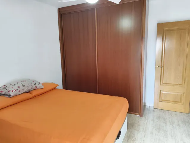 Acogedor Piso en Hospitalet de Llobregat - Ideal para Entrar a Vivir por €218,470 — 6