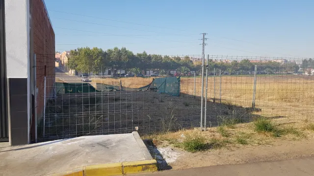 VENTA PARCELA URBANA EN CERRO SAN MIGUEL — 4