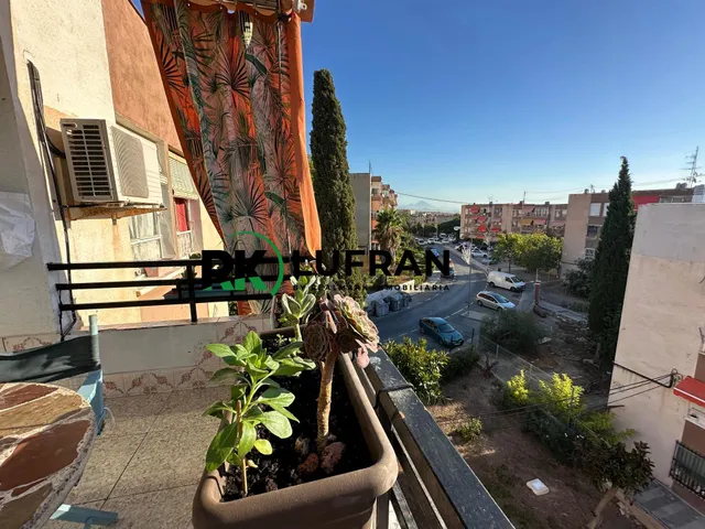 PISO A LA VENTA EN BARRIO JUAN XXIII - ALICANTE — 6