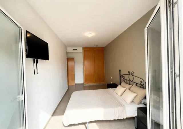 PISO LUMINOSO CON TERRAZA Y 2 AMPLIAS habitaciones - Zona CONCORDIA - BURJASSOT — 19