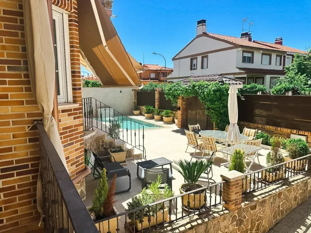 Gran Chalet  en Ocaña, Toledo. — 35