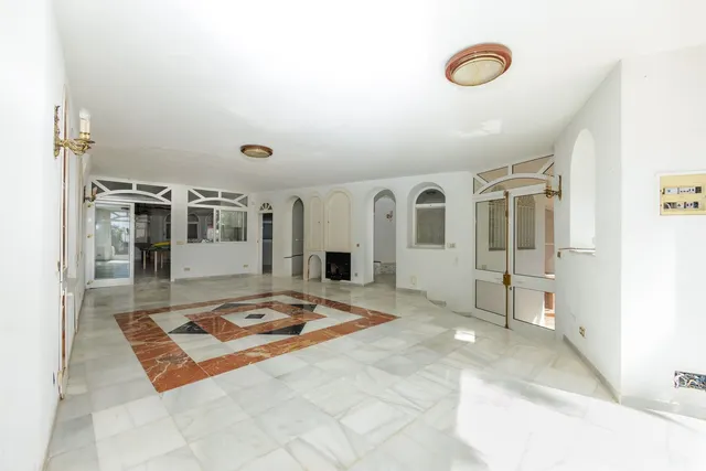 Chalet 9 habitaciones 1146m² en venta - Centro — 9