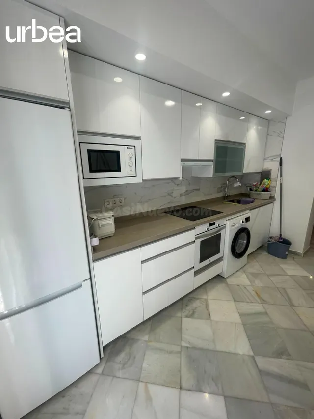 URBEA GESTIÓN INMOBILIARIA presenta estos dos magníficos loc - foto 5
