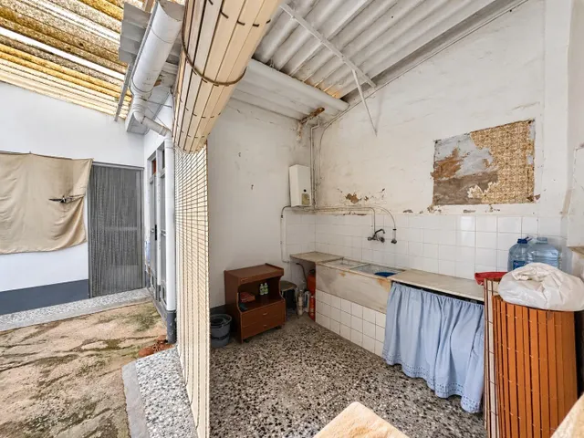 Casa con encanto en Carlet por 120.000 € | vigas de madera originales, patio y andana — 9