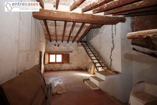 CASA DE PUEBLO EN FAURA ESPACIOSA MUCHAS POSIBILIDADES PRECIO REBAJADO — 19