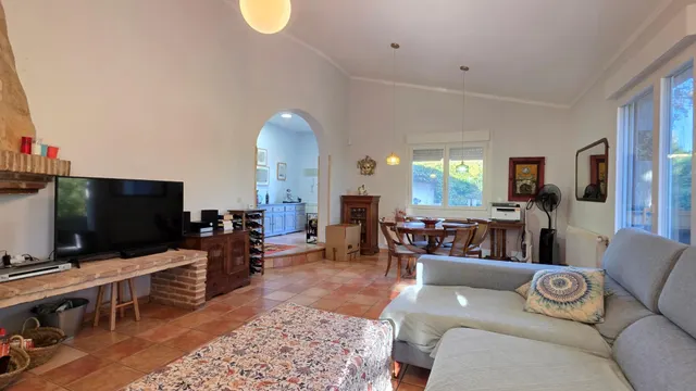 Chalet con piscina en Eurovillas — 39