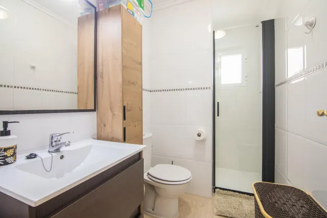 CHALET PAREADO A UN PASO DEL CAMPO DE GOLF CON 5 habitaciones 3 BAÑOS — 21