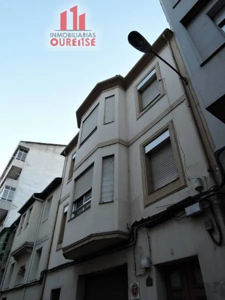 VENTA DE EDIFICIO EN O COUTO