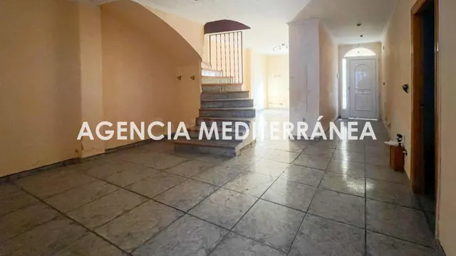 Casa independiente en el Puerto de Sagunto - foto 4