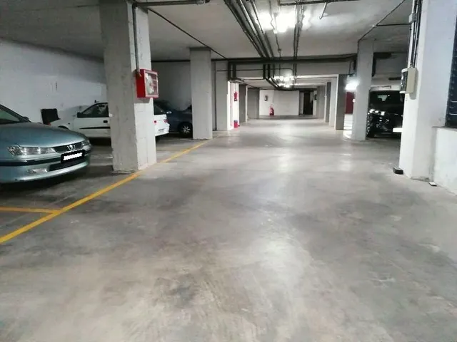 Piso de 4 Dormitorio y 2 Baños - Garaje coche y moto Opcional — 29