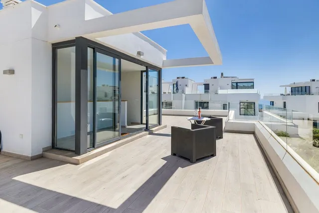 Casa 3 habitaciones 152m² en venta - Centro Ciudad — 24