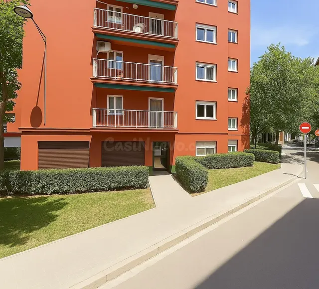 🏢 ¡Oportunidad Única de Venta en Valencia! - foto 2