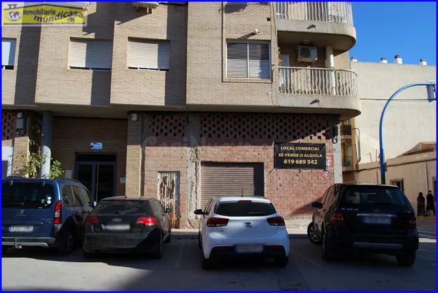 Alquiler de amplio local comercial en Santomera con excelent - foto 5