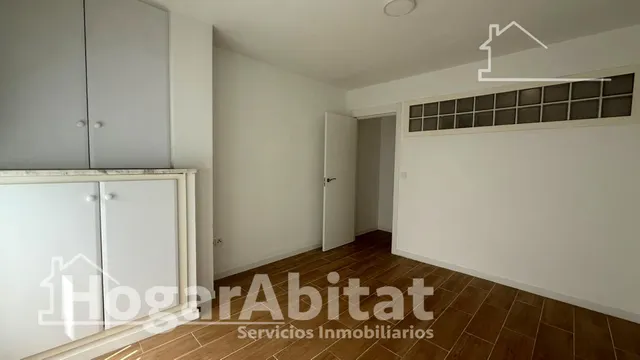 ¡OPORTUNIDAD! REFORMADO Y EXTERIOR CON ASCENSOR EN EL CENTRO — 13