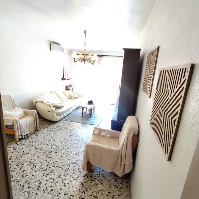 AMPLIO PISO DE 3 DORMITORIOS — 7