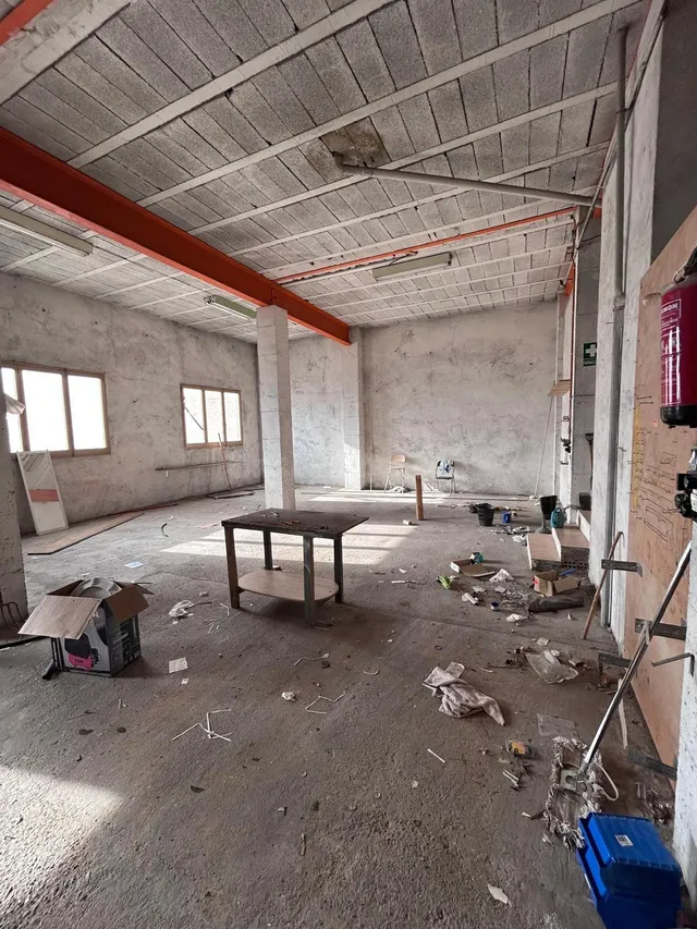 LOCAL COMERCIAL, TIENDA Y ALMACÉN EN CERVERA – GRAN OPORTUNI - foto 4