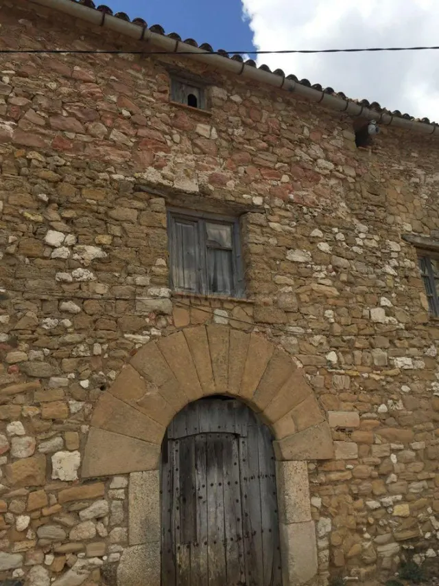 Gran casa de pueblo de piedra en Albarca- Cornudella de Mont - foto 2