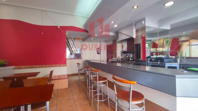 LOCAL ACONDICIONADO COMO CAFETERÍA EN LA ZONA DE CAMELIAS. - foto 5