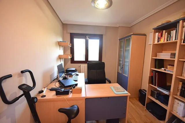 Vivienda de 4 dormitorios en una de las mejores zonas de rivas — 26
