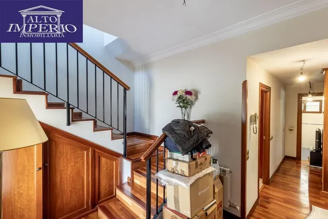 Chalet Exclusivo en Camino Bajo de Huétor — 28