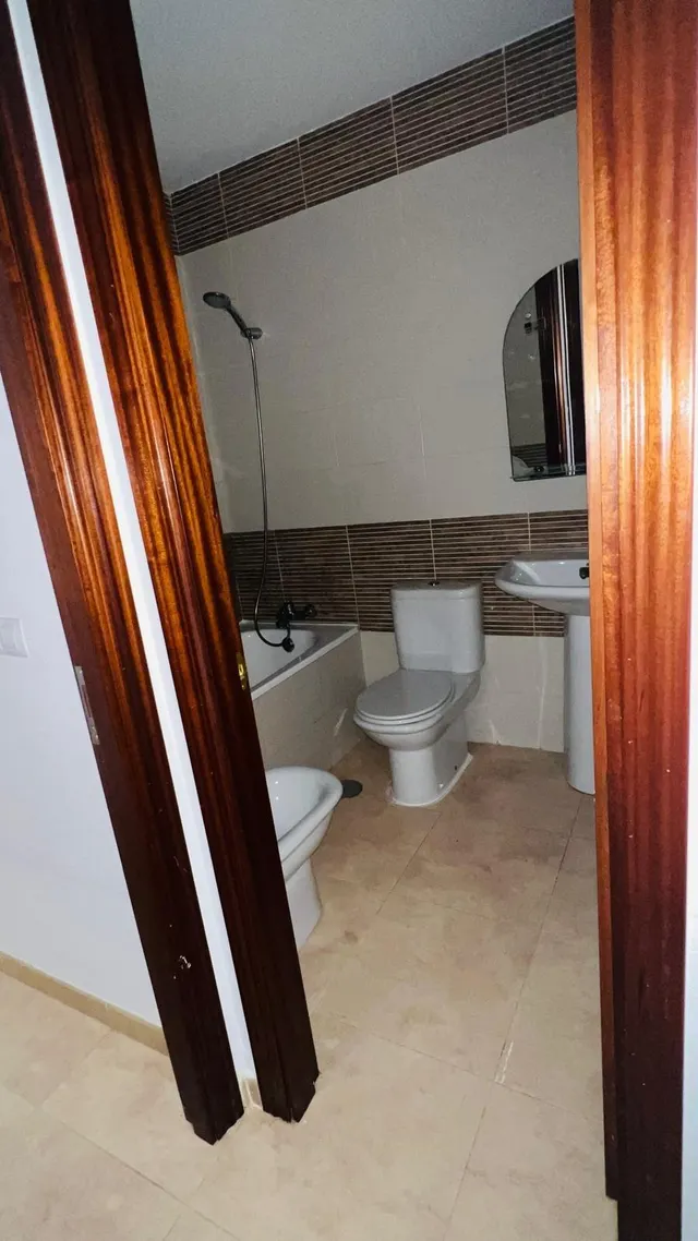 Piso en planta baja con terraza de 20 m2, piscina y garaje en Aguadulce, Roquetas de Mar — 7