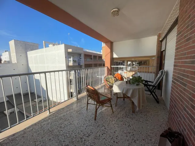 Ático de 3 dormitorios con amplia terraza y vistas al mar en Guardamar del Segura — 5