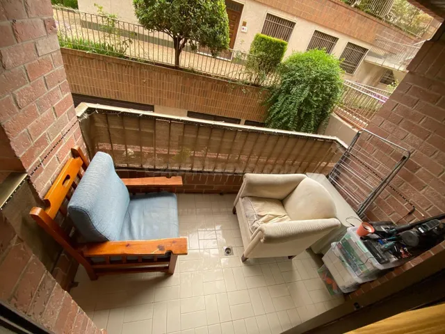 ALQUILER LUJO APARTAMENTO EN TRINFO JARDIN CON PISCINA - foto 2