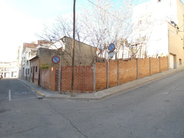 Solar urbano de 119 m² en Vilanova del Camí – Ideal para tu  - foto 2