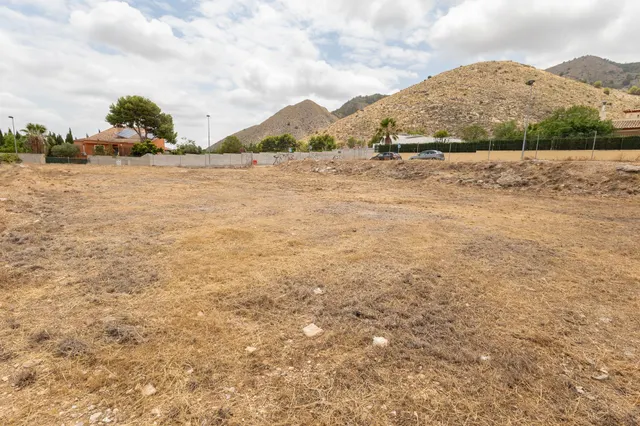 PARCELA EN VENTA  EN URBANIZACIÓN  MONTEPINAR (ORIHUELA) — 10