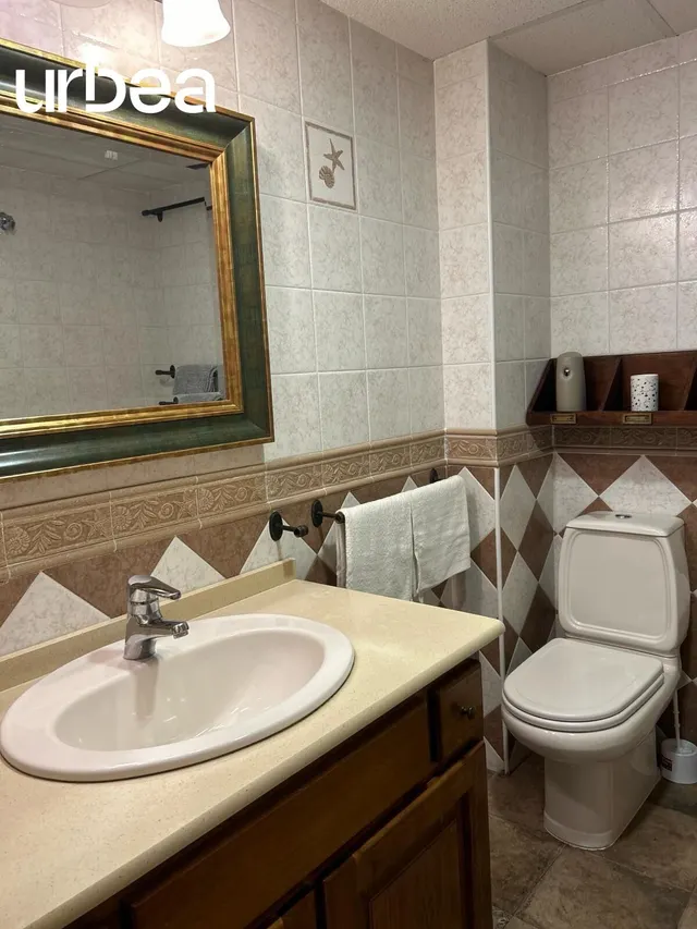 Excelante vivienda en Benalmadena de 3 dormitorios, dos baños , garaje y piscina — 23