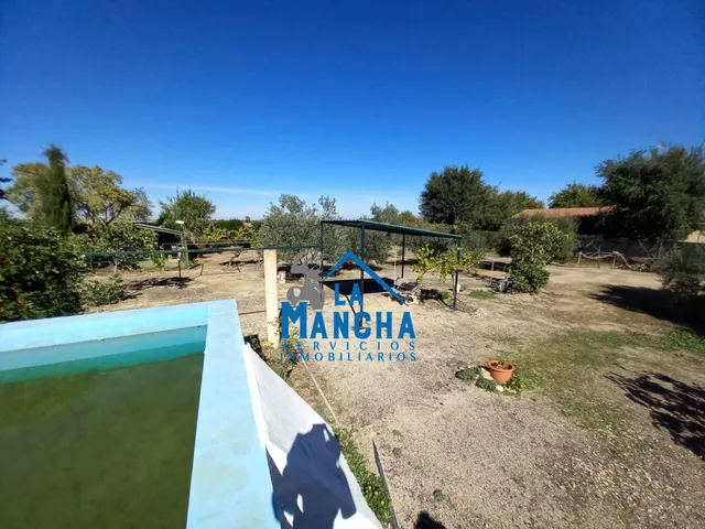 *250.000€*. inmobiliaria la mancha vende parcela urbana en urbanización riachuelos (Albacete). — 46