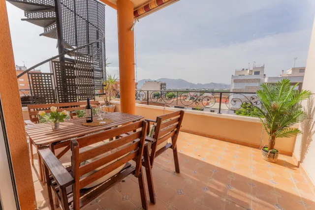 Buscas Terraza Amplia?, Ven a conocer este ATICO — 28