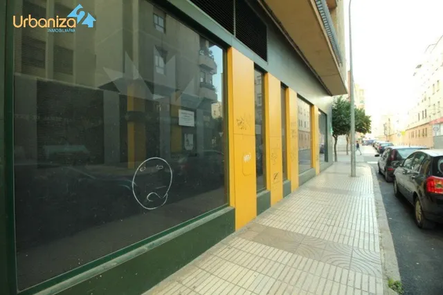 Magnifico y amplio local en el centro de Badajoz — 17
