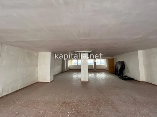 Entresuelo comercial alquiler en zona de San Jose — 3
