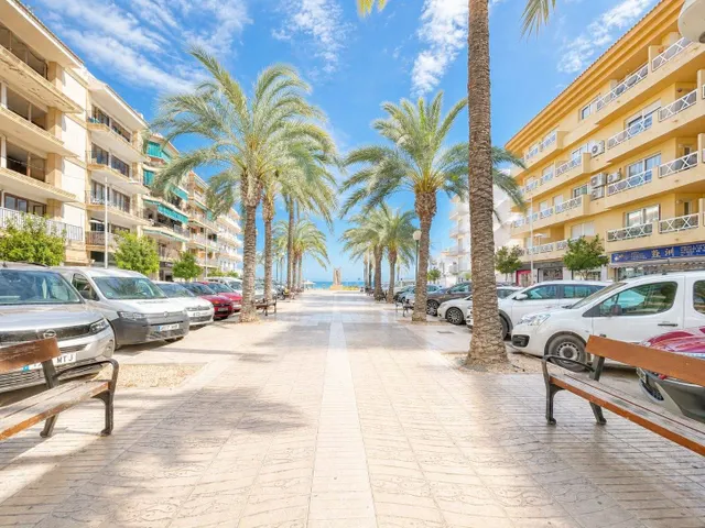 Piso con vistas al mar en venta en Jávea — 28