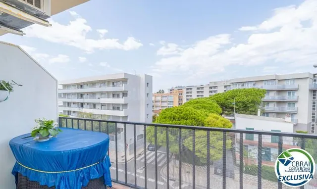 Magnífico apartamento con terraza y parking privado – Sector - foto 3