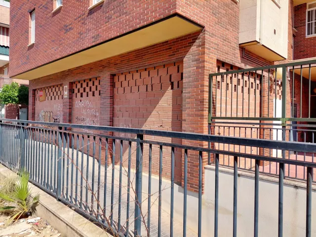 Local comercial de 57m2 en Puente Tocinos — 3
