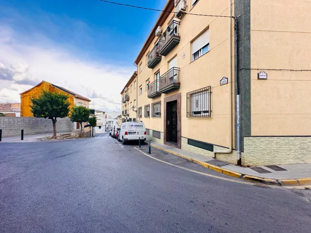 Oportunidad Única: Apartamento Moderno en Las Gabias — 26