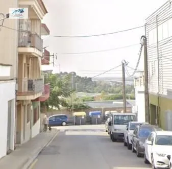 Venta de 5 Pisos + 2 Dúplex + Ático + 9 Garajes en Blanes - Girona